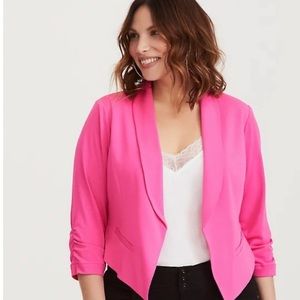 Torrid Pink Crepe Ruched 3/4 Sleeve